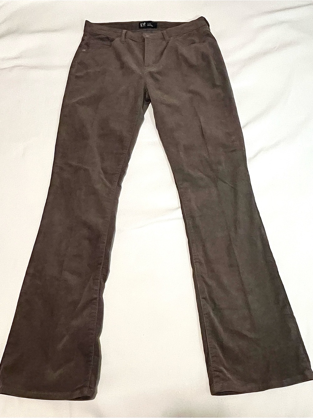 Fall Gap women’s brown corduroy bootcut pants